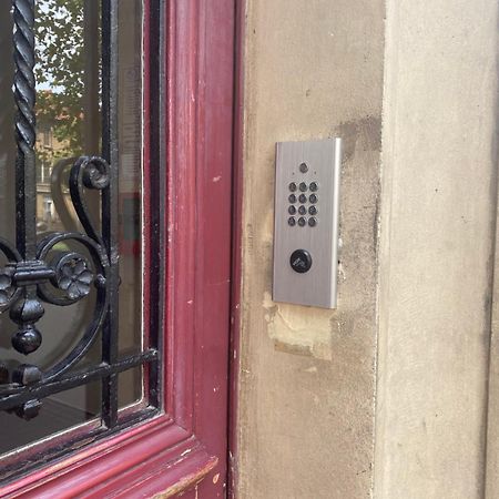 Appartement Magnifique Paris 18 Экстерьер фото