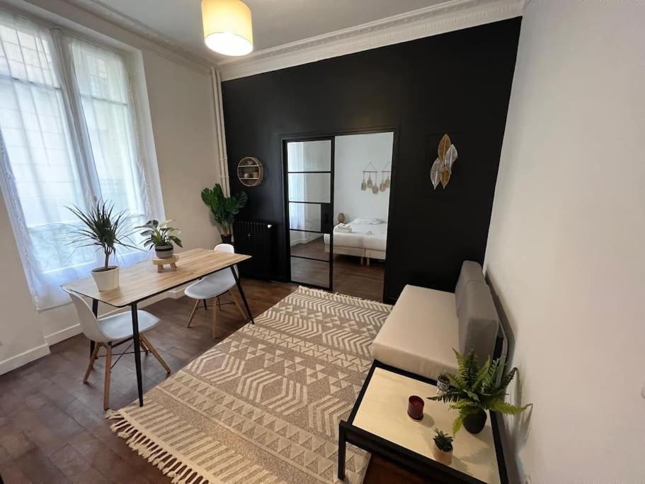 Appartement Magnifique Paris 18 Экстерьер фото